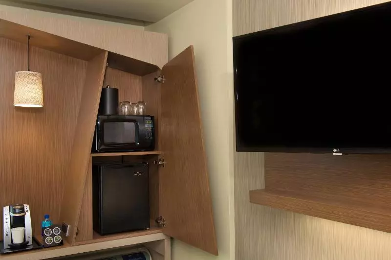 シングルデラックスルーム, Courtyard By Marriott Seattle Everett Downtown