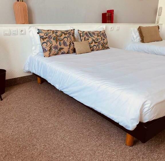 اتاق استاندارد سه نفره, De L Europe