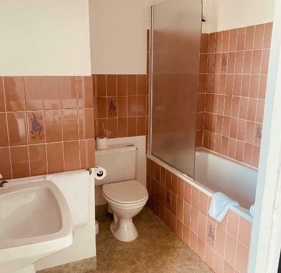 اتاق استاندارد چهار تخته, De L Europe