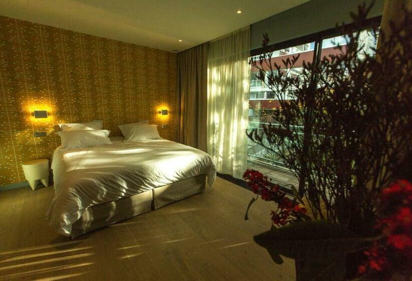 バルコニー付きデラックスルーム, Eden Lodge Paris