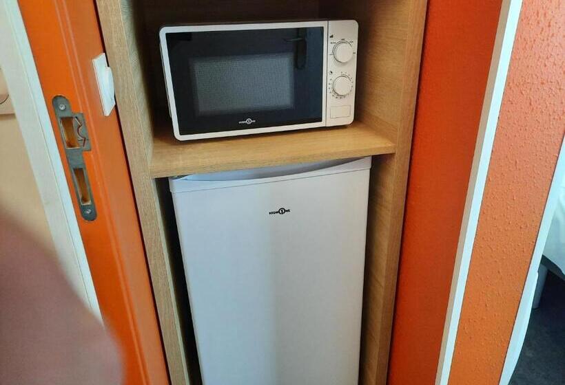 غرفة قياسية, Kyriad Direct Caen Nord Memorial