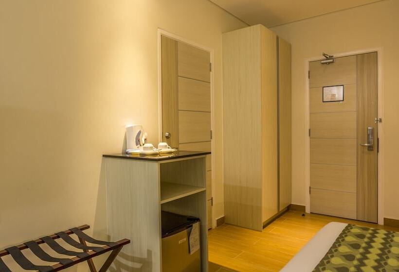 חדר דלוקס, Hamersons Hotel Cebu