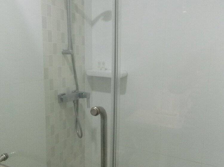 חדר דלוקס, Hamersons Hotel Cebu