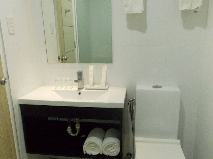 חדר דלוקס, Hamersons Hotel Cebu