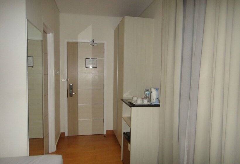 חדר דלוקס, Hamersons Hotel Cebu