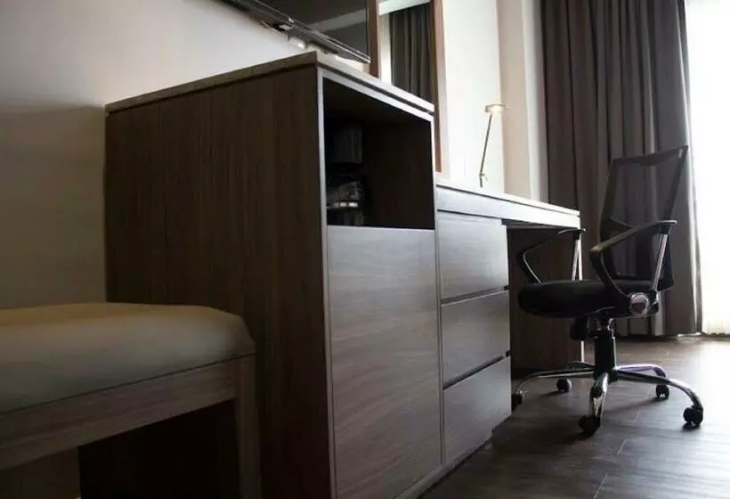 اتاق استاندارد با تخت بزرگ, Hampton Inn By Hilton Durango