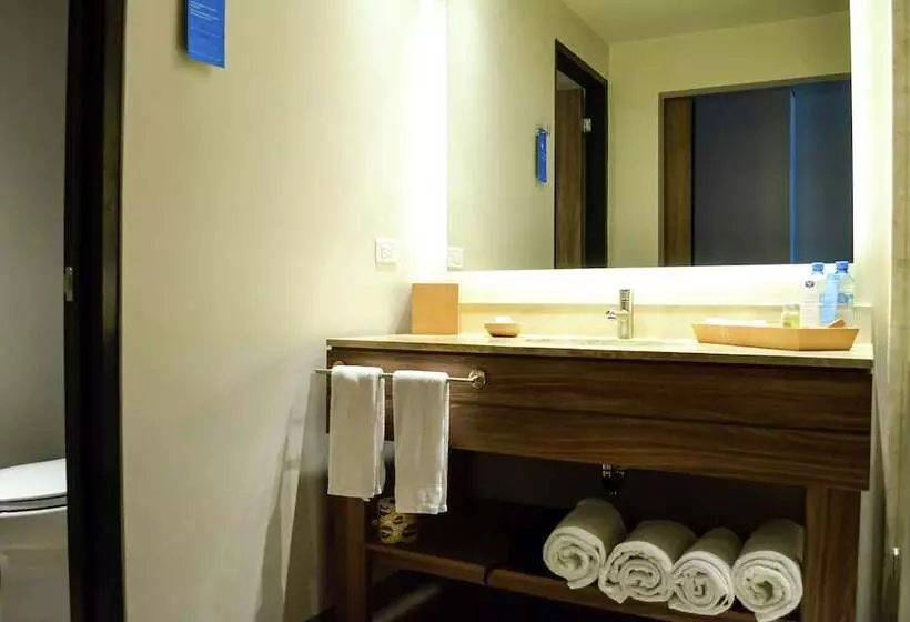 اتاق استاندارد با 2 تخت دوبل, Hampton Inn By Hilton Durango