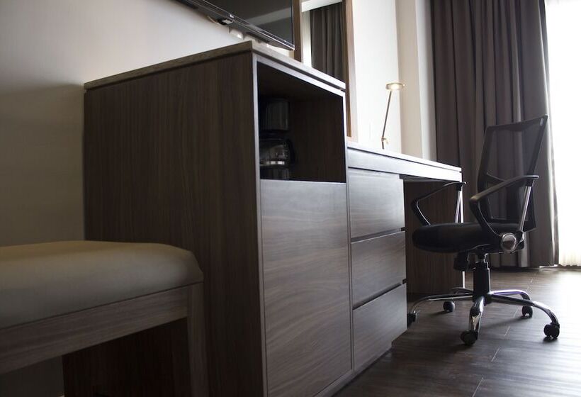 חדר סטנדרט שתי מיטות זוגיות, Hampton Inn By Hilton Durango