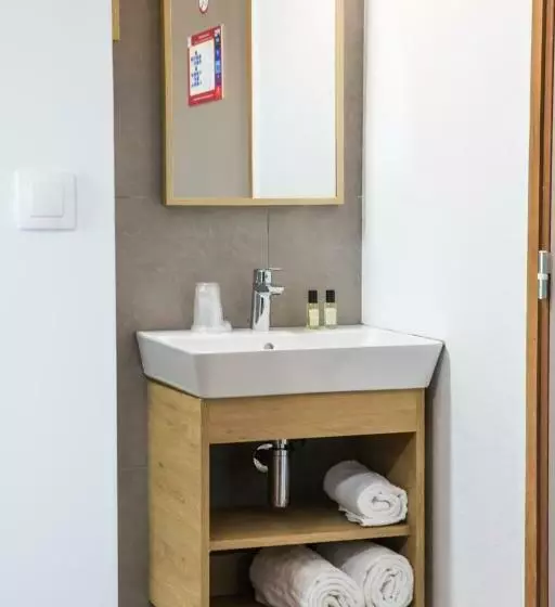 スタンダードトリプルルーム, Hôtel Les Pieux En Cotentin