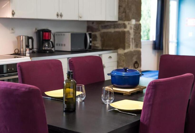 Апартаменты 1 Спальня Вид на Сад, Hôtel Les Pieux En Cotentin