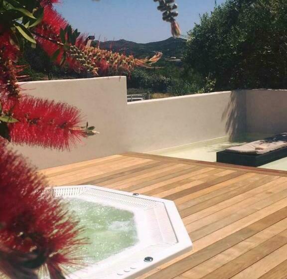 スタンダードルーム, Maora Village