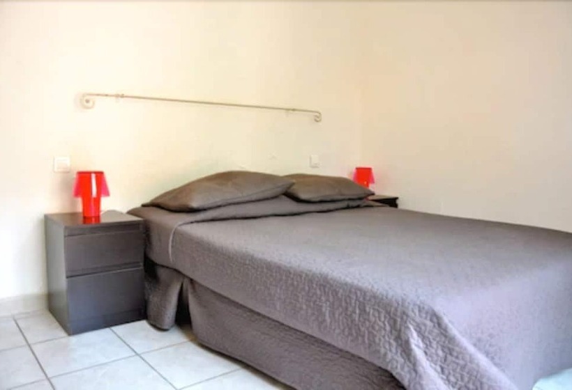 スタンダードルーム, Maora Village