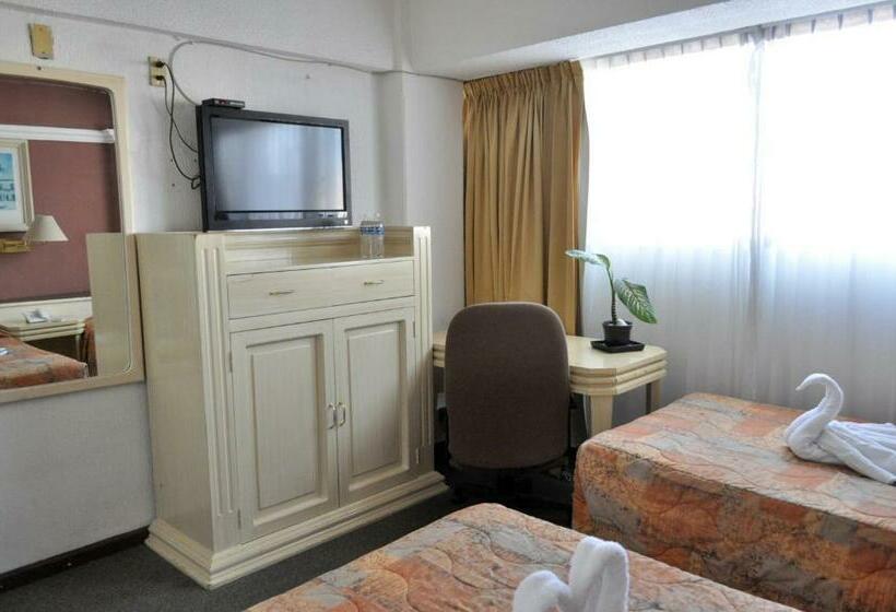 غرفة قياسية ثلاثية, María Teresa