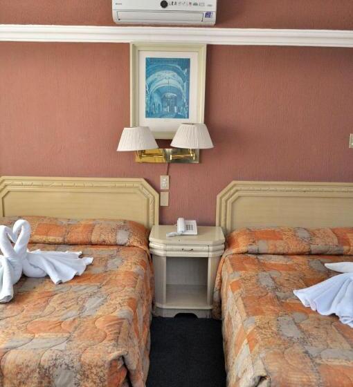 غرفة قياسية رباعية, María Teresa