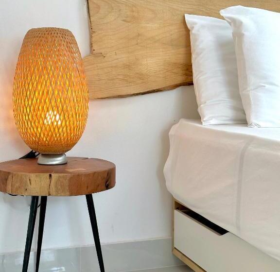 Quarto Estandar Cama King, Marabou