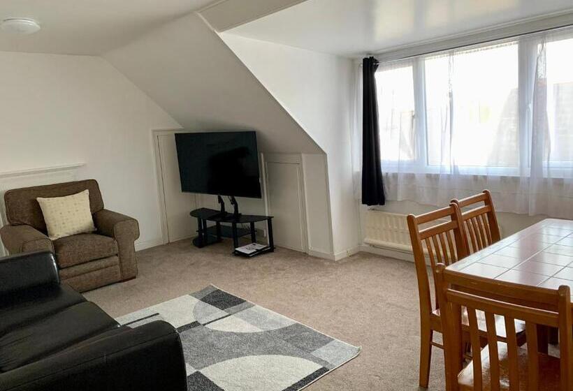 آپارتمان 1 خوابه با چشمانداز باغ, Sarum Apart