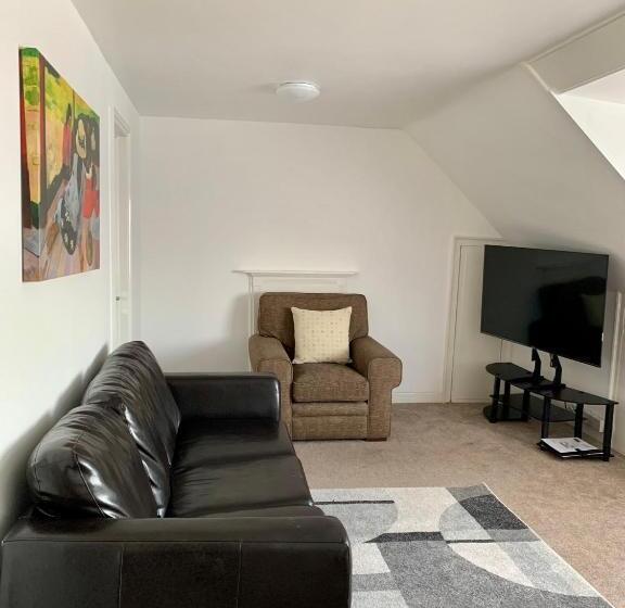 آپارتمان 1 خوابه با چشمانداز باغ, Sarum Apart