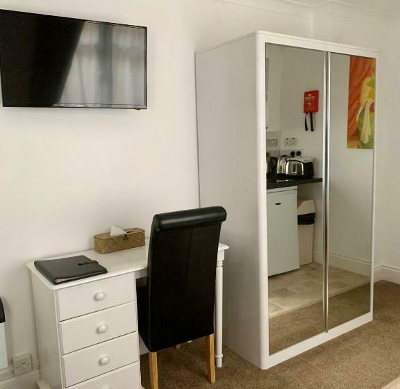 اتاق استاندارد یک نفره, Sarum Apart