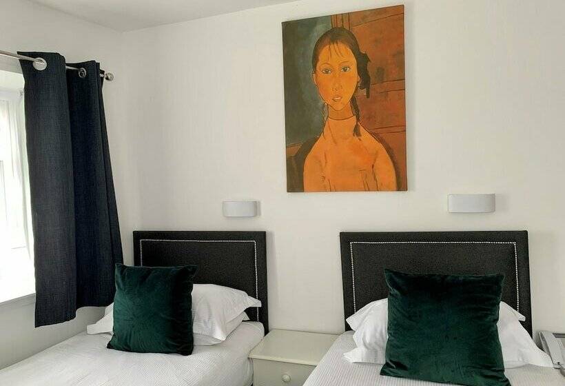 اتاق استاندارد, Sarum Apart