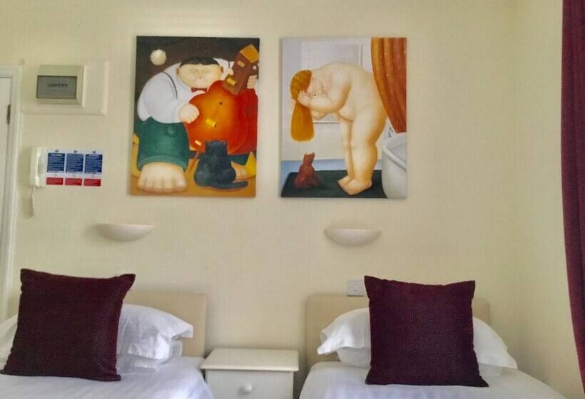 اتاق استاندارد, Sarum Apart