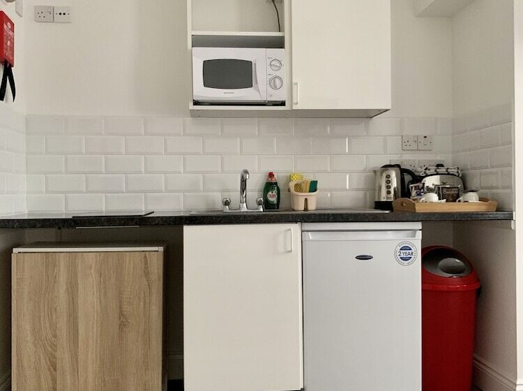 اتاق استاندارد, Sarum Apart