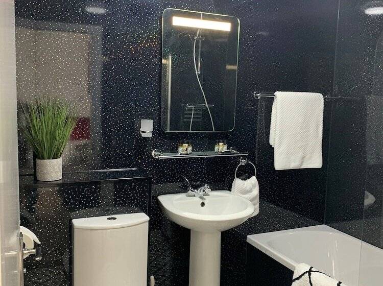 اتاق استاندارد, Sarum Apart