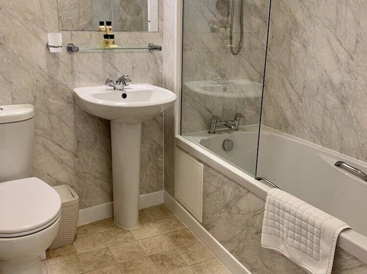 اتاق استاندارد یک نفره, Sarum Apart