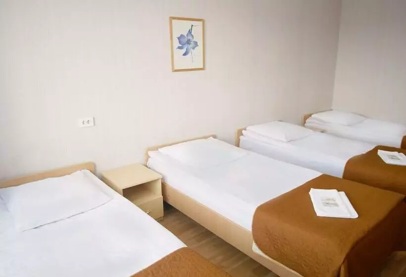 Economy Quadruple Room, Sport
