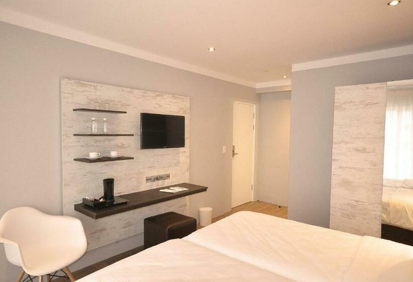 اتاق استاندارد, Swakopmund Plaza