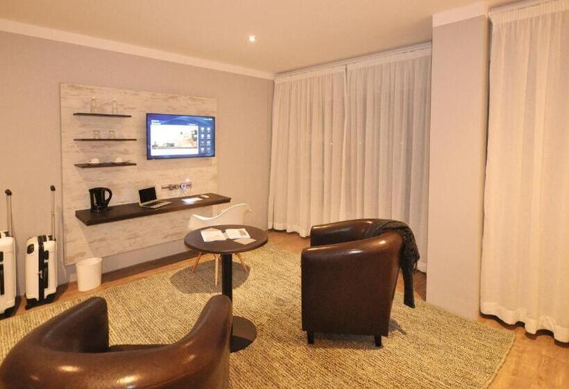 سوییت جونیور با بالکن, Swakopmund Plaza