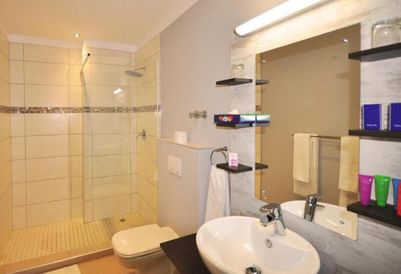 سوئیت با بالکن, Swakopmund Plaza