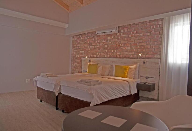 سوئیت با بالکن, Swakopmund Plaza