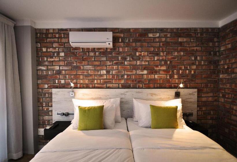 سوئیت با بالکن, Swakopmund Plaza