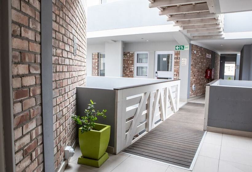 اتاق استاندارد, Swakopmund Plaza