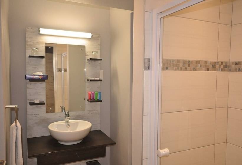 اتاق استاندارد یک نفره, Swakopmund Plaza