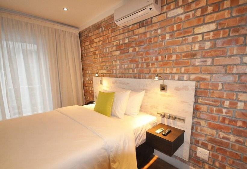 اتاق استاندارد یک نفره, Swakopmund Plaza