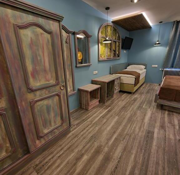 Трехместный Номер Классика, Torwirt