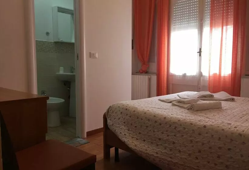 اتاق استاندارد یک نفره, Villa Cristina