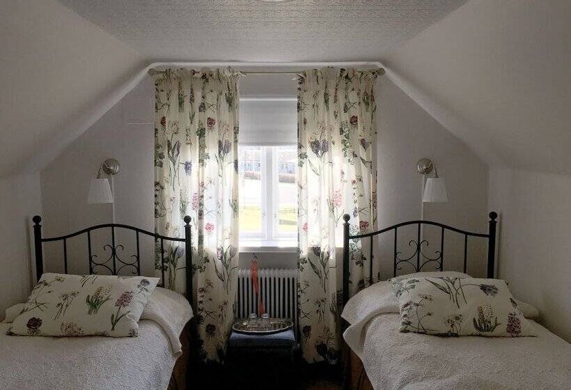 标准间, Furulidens B & B