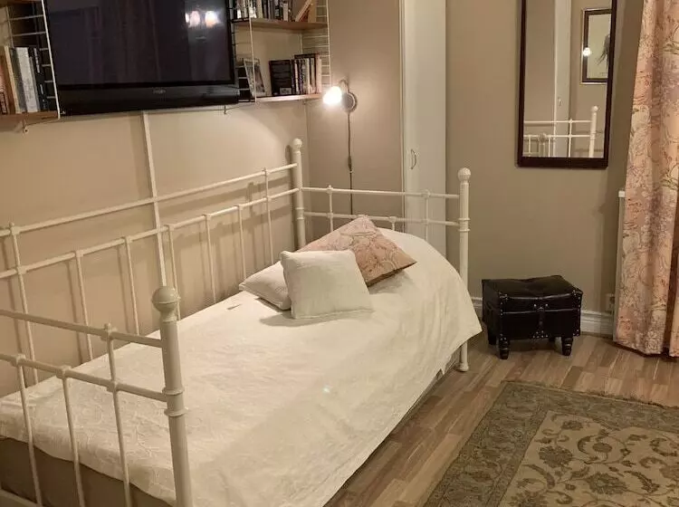 ファミリールーム, Furulidens B & B