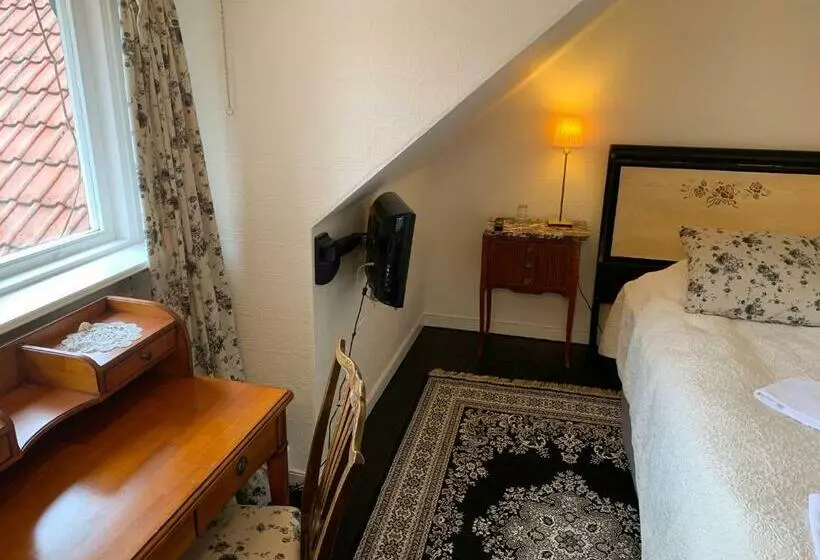 ファミリールーム, Furulidens B & B