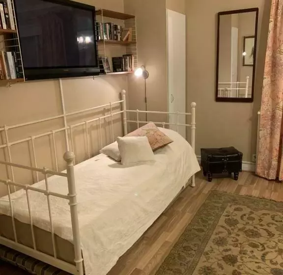 スタンダードトリプルルーム, Furulidens B & B