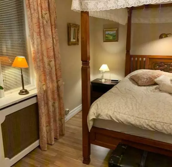 スタンダードトリプルルーム, Furulidens B & B