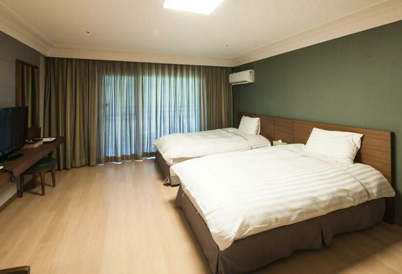 Семейный Номер, Vivaldi Park