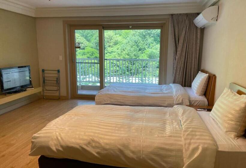 Семейный Номер, Vivaldi Park