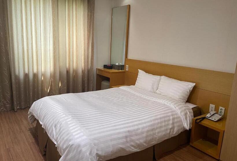 Люкс, Vivaldi Park