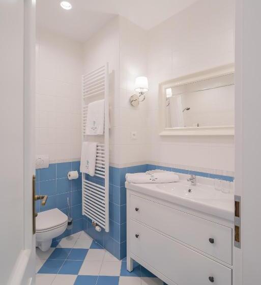 スタンダードスタジオ, Revelton Suites Karlovy Vary