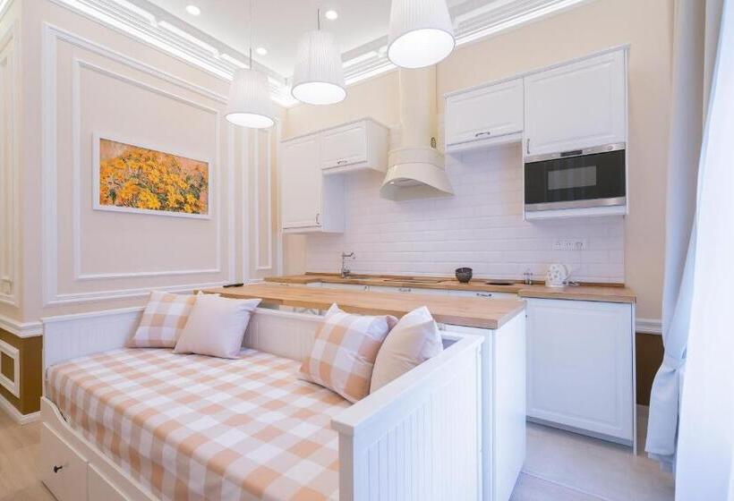 标准工作室, Revelton Suites Karlovy Vary