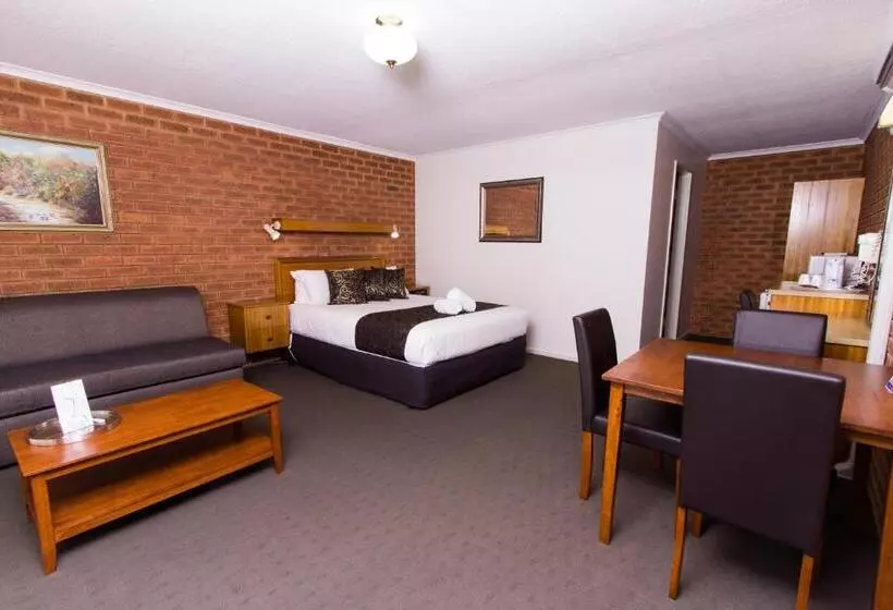 Executive-sviitti, Advance Motel