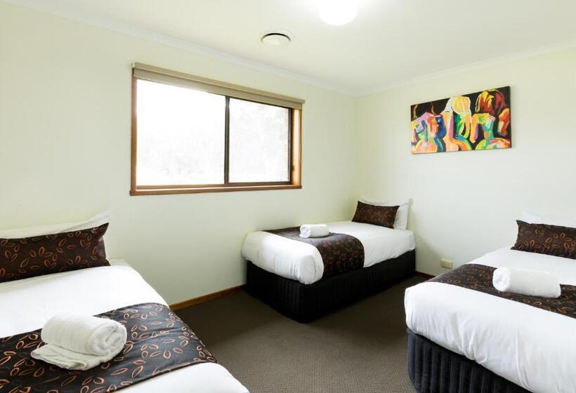 Апартаменты 3 Спальни, Advance Motel